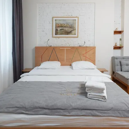 Ξενοδοχείο με διαμερίσματα Mayer Loft *