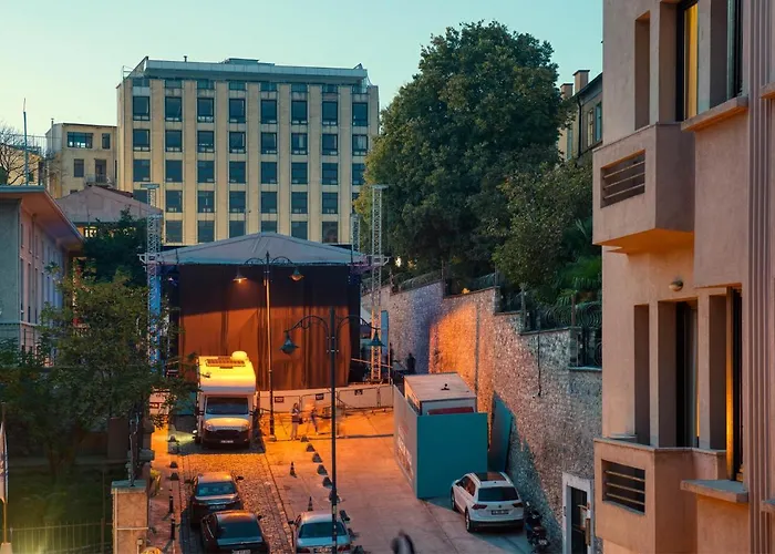 Ξενοδοχείο με διαμερίσματα Mayer Loft