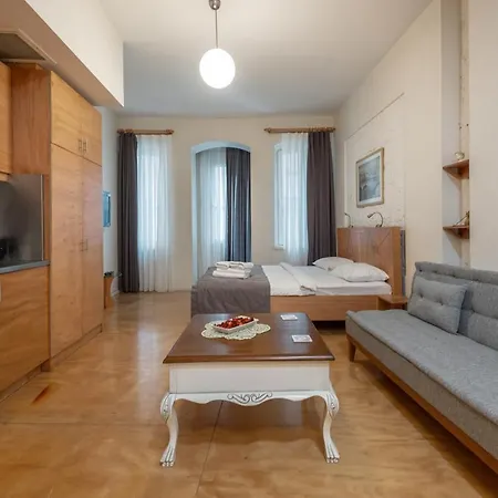 Mayer Loft Hotel apartamentowy 3*