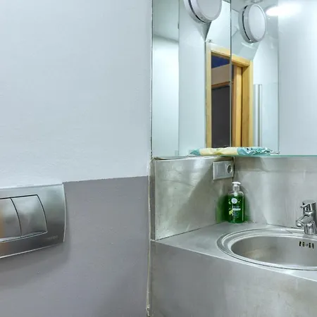 מלון דירות Mayer Loft 3*