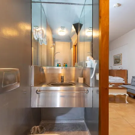 מלון דירות Mayer Loft 3*